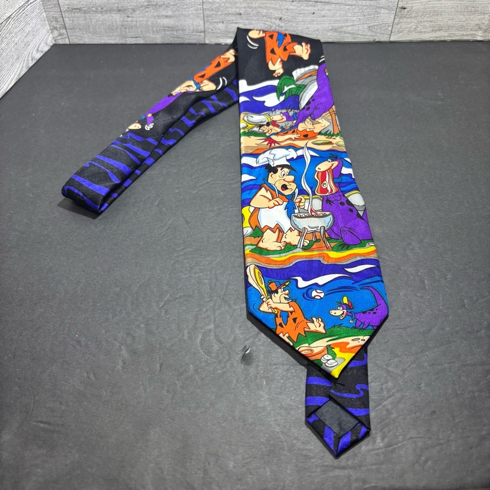 Vintage Hanna Barbera Flintstones Fred & Dino Neck Tie 1993‎